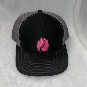 Snap back hat (hop valley)